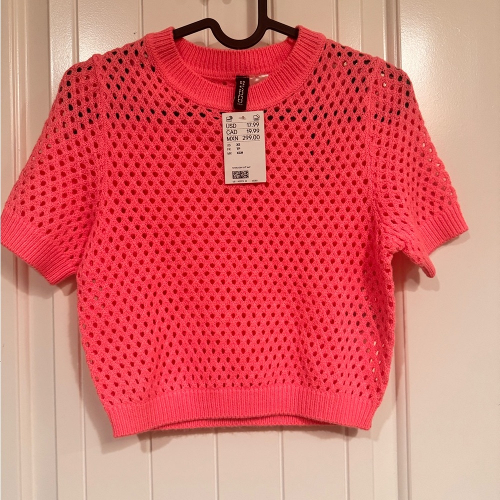 H&M Vibrant Pink Crochet Crop Top NWT